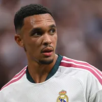 Real Madrid mantém disputa entre Dumfries e Alexander-Arnold