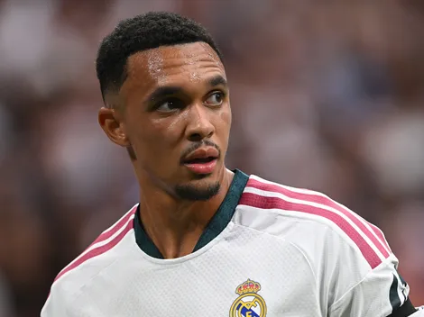 Real Madrid mantém disputa entre Dumfries e Alexander-Arnold