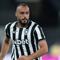 Arthur Cabral pode deixar o Botafogo após oferta do Tigres