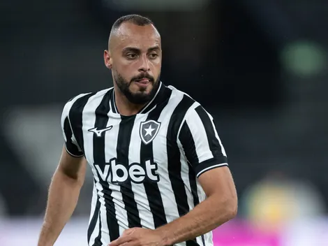 Arthur Cabral pode deixar o Botafogo após oferta do Tigres