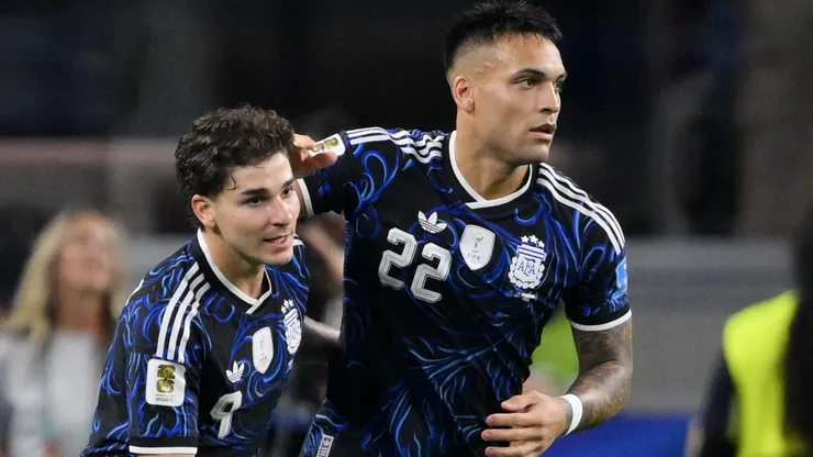 Lautaro fala sobre momento conturbado de Álvarez no Atlético de Madrid. Foto: David Ramos/Getty Images)