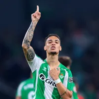 Antony estreia na Champions pelo Betis