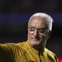 Dorival vive dilema entre atacar ou defender na Bombonera