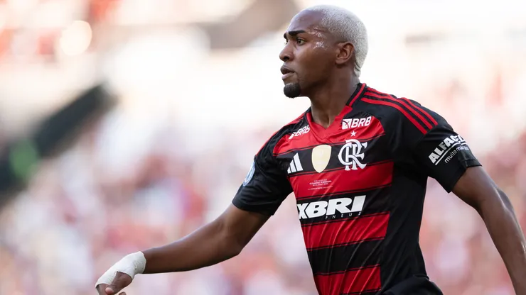 Lorran jogador do Flamengo comemora seu gol durante partida contra o Barcelona no estadio Maracana pelo campeonato COPA INTERCONTINENTAL SUB-20 2025.