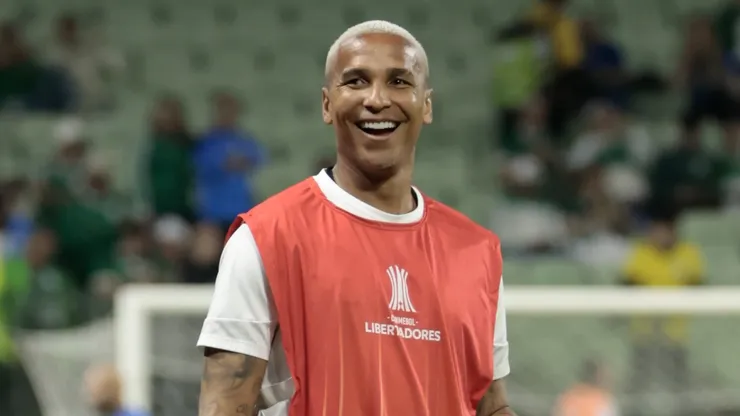Deyverson antes de Palmeiras x LDU. (Foto: Marcello Zambrana/AGIF)
