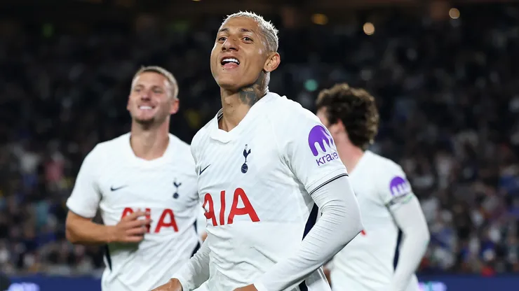 Richarlison, do Hotspur, comemora um gol durante a partida da Supercopa de Sydney entre Chelsea FC e Tottenham no Accor Stadium em 1 de agosto de 2026 em Sydney, Austrália. (Foto de Cameron Spencer/Getty Images)