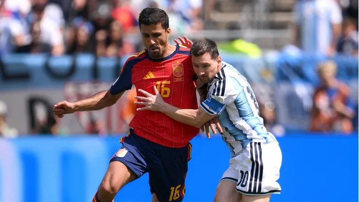 Messi e Rodri disputam a Bola de Ouro em 2026.
