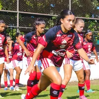 Flamengo fortalece base e planeja futuro do feminino