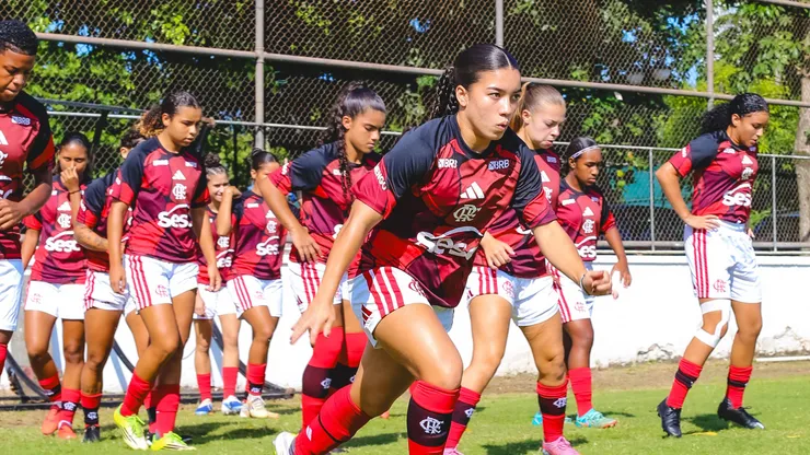 Base do Flamengo Feminina. Foto: Julliana Nascimento / CRF