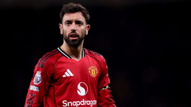MANCHESTER, ENGLAND - DECEMBER 15: Bruno Fernandes of Manchester United during the Premier League match between Manchester United and Bournemouth at Old Trafford on December 15, 2025 in Manchester, England. (Photo by Carl Recine/Getty Images)