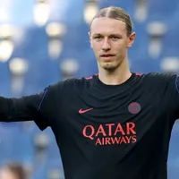 Safonov é o herói da vitória do PSG sobre Brest