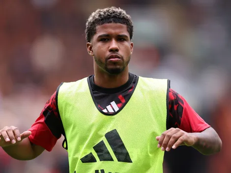 Andrey Santos ainda busca protagonismo no Manchester United