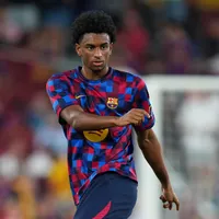 Hansi Flick se pronuncia sobre Balde não jogar no Barcelona