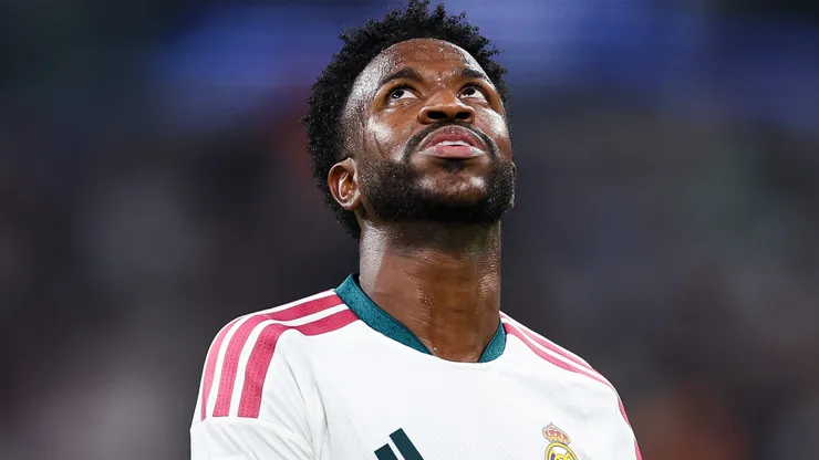 Vini Jr é detonado por atuação ruim contra o Elche. Foto: Florencia Tan Jun/Getty Images)