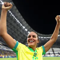 Orlando Pride rescinde com brasileira Gabi Nunes