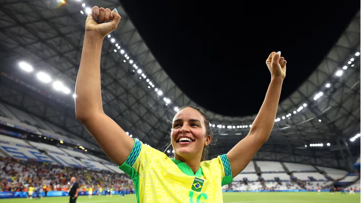 MARSEILLE, FRANCE - AUGUST 06: Gabi Nunes #16 of Team Brazil celebrates victory after the Women's semifinal match between Brazil and Spain during the Olympic Games Paris 2024 at Stade de Marseille on August 06, 2024 in Marseille, France. (Photo by Alex Livesey/Getty Images)