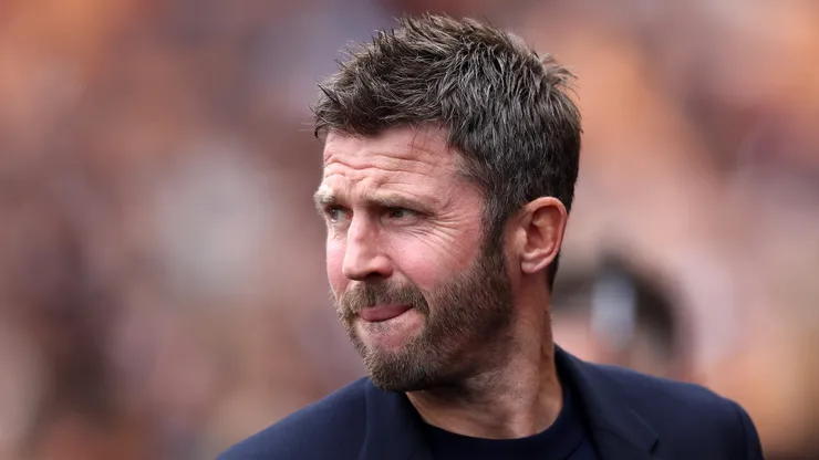 Michael Carrick, Manager of Manchester United looks on before the Premier League 2026/27 match between Hull City and Manchester United at MKM Stadium on August 22, 2026 in Hull, England.