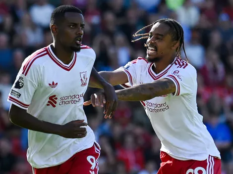Isak decide e Liverpool vence o Bournemouth