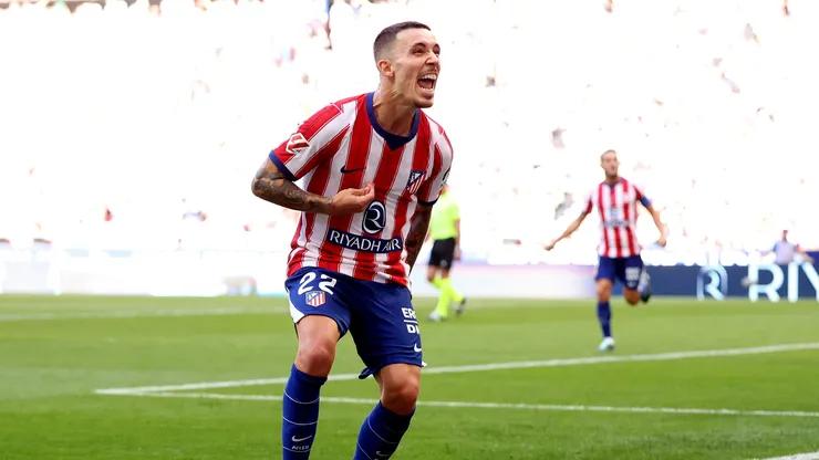 Alex Grimaldo of Atletico Madrid celebrates scoring his team’s first goal during the LaLiga EA Sports 2026/27 match between Atletico de Madrid and Real Madrid at Riyadh Air Metropolitano on September 20, 2026 in Madrid, Spain.