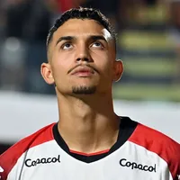 Olheiros do Barcelona acompanham Arthur Dias na Baixada
