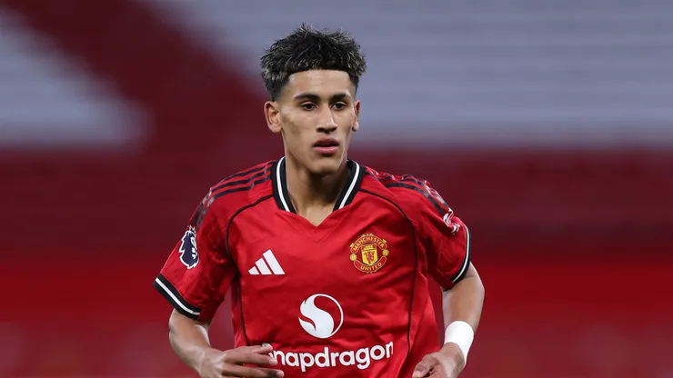 JJ Gabriel, do Manchester United, durante a partida da semifinal da FA Youth Cup entre Manchester United e Crystal Palace, em Old Trafford, em 17 de abril de 2026, em Manchester, Inglaterra. (Foto de Alex Livesey/Getty Images)