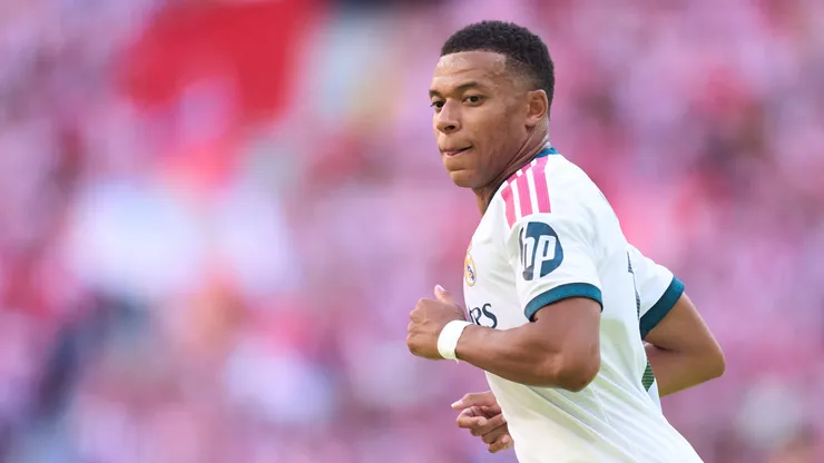 Kylian Mbappe of Real Madrid looks on during the LaLiga EA Sports 2026/27 match between Atletico de Madrid and Real Madrid at Riyadh Air Metropolitano on September 20, 2026 in Madrid, Spain.