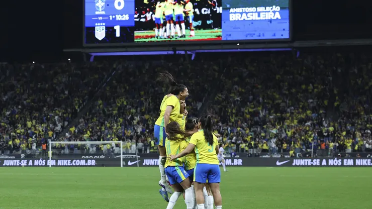 Amistosos da Seleção Feminina geram alta busca de ingressos. Foto: Alexandre Schneider/Getty Images)