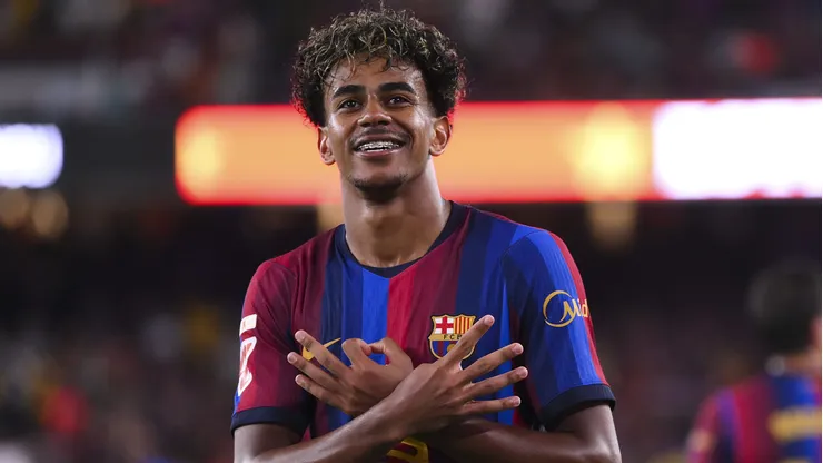 Yamal dá uma leve alfinetada a rivais sobre a Bola de Ouro. Foto: David Ramos/Getty Images)
