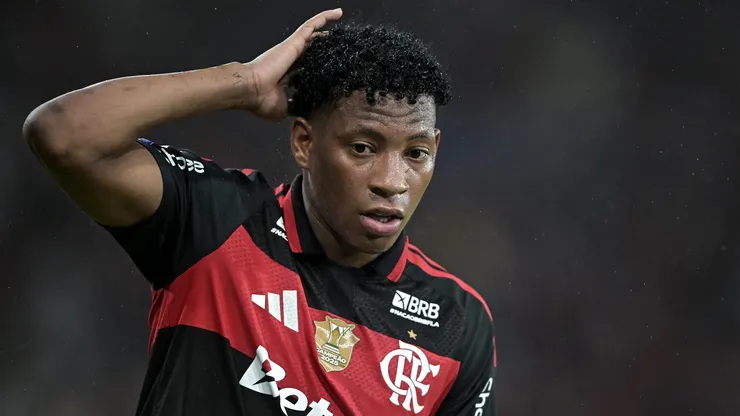Plata é cortado do Equador após lesão detectada pelo Flamengo. Foto: Thiago Ribeiro/AGIF