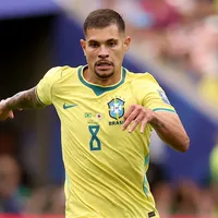 Bruno Guimarães lamenta pênalti perdido contra a Noruega