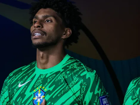 Hugo Souza surge como titular diante da Austrália