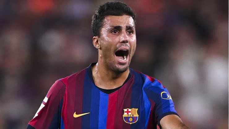 BARCELONA, SPAIN - AUGUST 31: Rodrigo 'Rodri' of FC Barcelona reacts during the LaLiga EA Sports 2026/27 match between FC Barcelona and Rayo Vallecano de Madrid at Spotify Camp Nou on August 31, 2026 in Barcelona, Spain. (Photo by David Ramos/Getty Images)