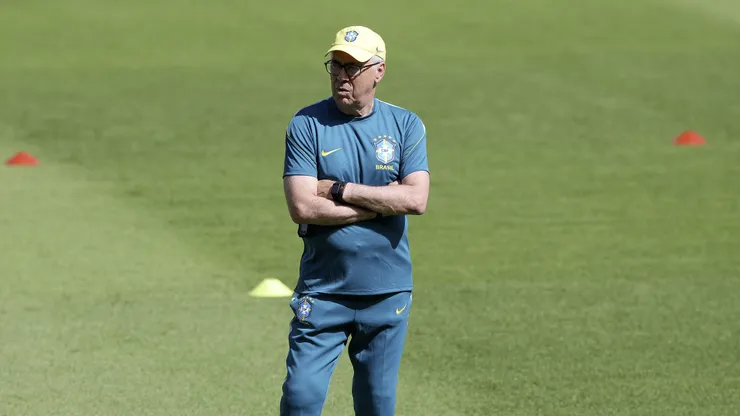 Carlo Ancelotti apostará no 4-2-4 novamente.