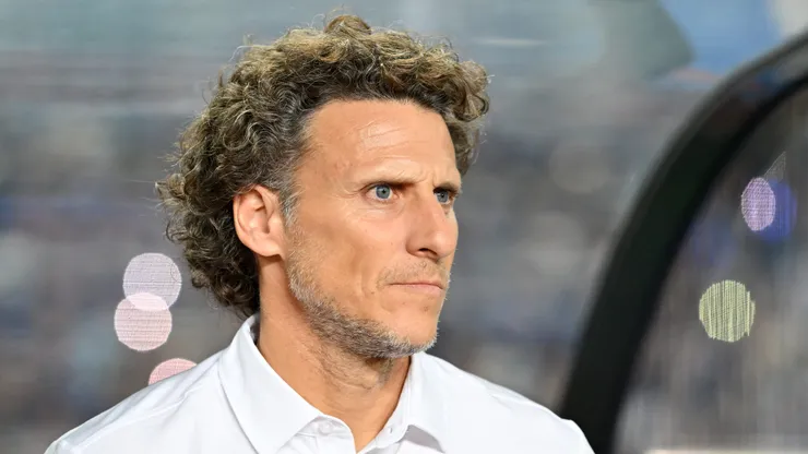 RIFU, JAPAN - SEPTEMBER 24: Head coach Diego Forlan of Uruguay is seen prior to the international friendly match between Japan and Uruguay at Q&A Stadium Miyagi on September 24, 2026 in Rifu, Miyagi, Japan. (Photo by Kenta Harada/Getty Images)