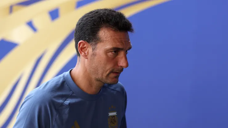 EAST RUTHERFORD, NEW JERSEY - JULY 19: Lionel Scaloni, Head Coach of Argentina, arrives at the stadium before the FIFA World Cup 2026 Final match between Spain and Argentina at New York New Jersey Stadium on July 19, 2026 in East Rutherford, New Jersey. (Photo by Florencia Tan Jun/Getty Images)