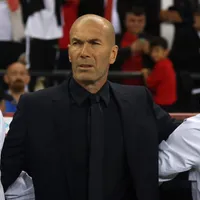 Zidane quebra tabu de 32 anos em estreia pela França