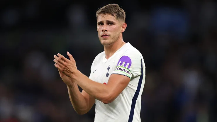 Micky van de Ven após a partida da Premier League entre Tottenham e Everton. (Photo by Justin Setterfield/Getty Images)
