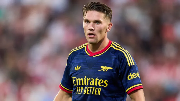 Viktor Gyokeres of Arsenal FC looks on during the pre-season friendly match between Girona FC and Arsenal FC at Montilivi Stadium on August 01, 2026 in Girona, Spain.