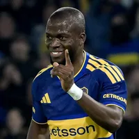 Ex-Inter brilha, Boca vira e manda recado ao Vasco