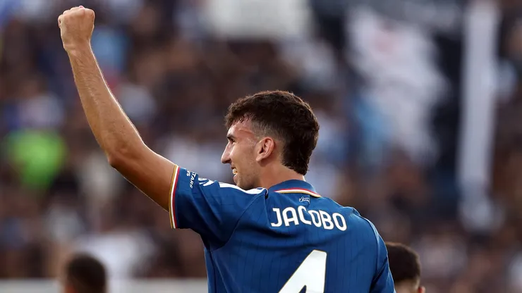 COMO, ITALY - SEPTEMBER 14: Jacobo Ramon of Como 1907 celebrates scoring his team’s first goal during the Serie A match between Como 1907 and Parma Calcio at Giuseppe Sinigaglia Stadium on September 14, 2026 in Como, Italy. (Photo by Marco Luzzani/Getty Images)