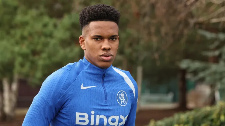 Estêvão of Chelsea FC looks on during a training session at Chelsea Training Ground on December 08, 2025 in Cobham, England.