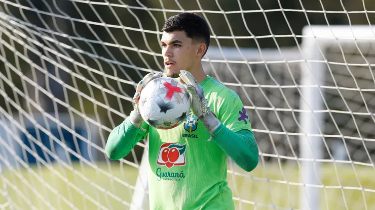 Pedro Morisco durante treino pela Seleção Brasileira em Brisbane. Foto: Rafael Ribeiro/CBF
