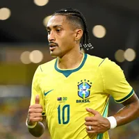 Raphinha deixa a Seleção e volta ao Barcelona