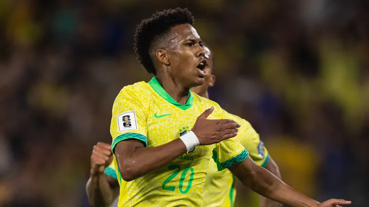 Estêvão marca pela Seleção. (Foto: Ruano Carneiro/Getty Images)