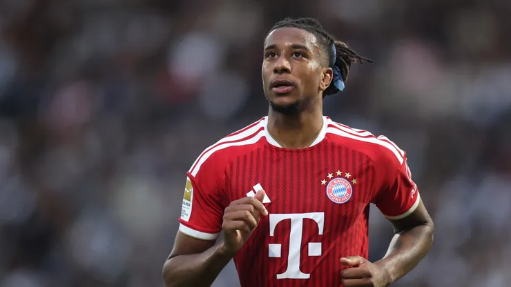 Michael Olise do FC Bayern Muenchen reage durante a partida da Bundesliga 2026/27 entre SV Elversberg e FC Bayern München na Ursapharm-Arena em 13 de setembro de 2026 em Spiesen-Elversberg, Alemanha. (Foto de Alex Grimm/Getty Images)