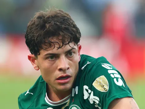 Agustín Giay pode aproveitar chance como titular da Argentina