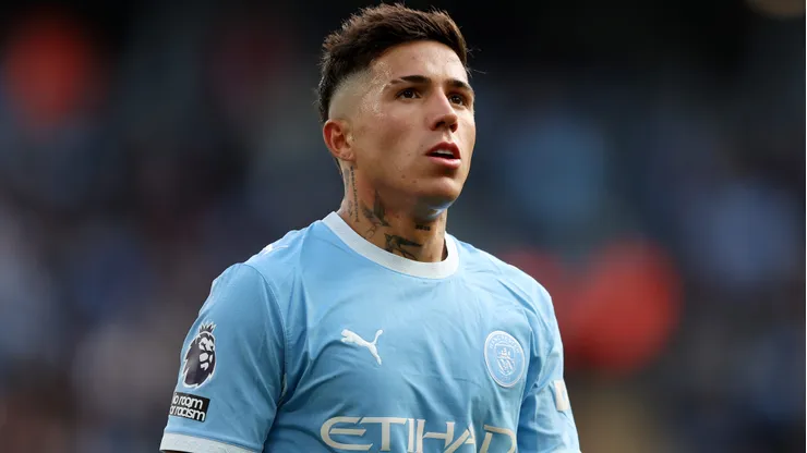 Enzo Fernández agradece recepção da torcida no Manchester City.
