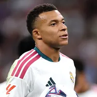 Courtois faz campanha por Mbappé na Bola de Ouro