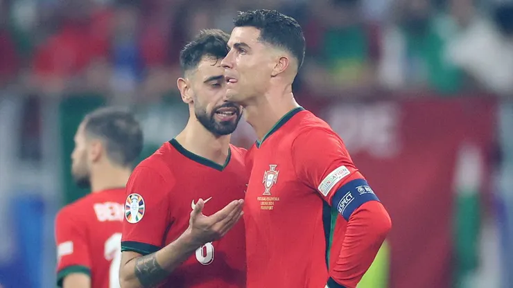 Bruno Fernandes revela conversa com Cristiano Ronaldo. Foto: Lars Baron/Getty Images)