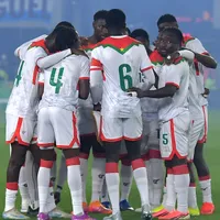 Fanáticos no Detalhe: Argentinos aplaudem Burkina Faso após saga de voo